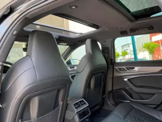 AUDI A6 RS 6 Avant TFSI quattro
