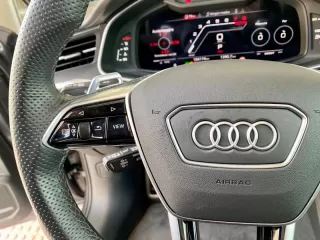 AUDI A6 RS 6 Avant TFSI quattro
