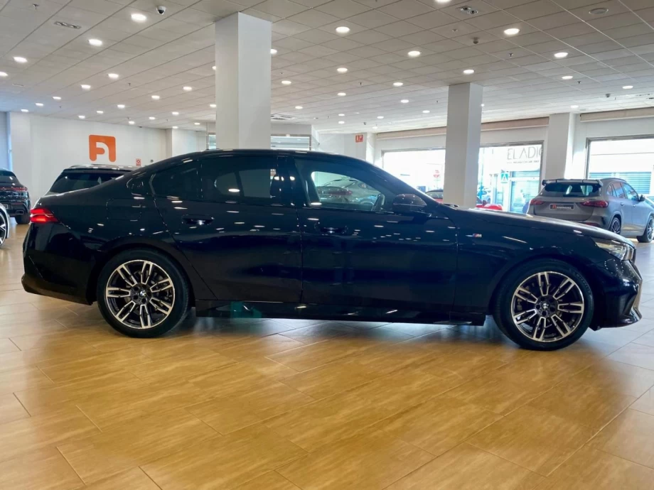 BMW Serie 5 520D PACK M