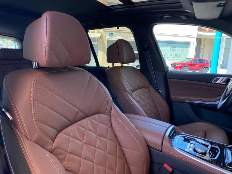 BMW X5 xDrive40i PACK M