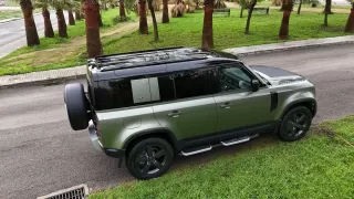 LAND-ROVER Defender 3.0 D200 SE 110 Auto 4WD MHEV