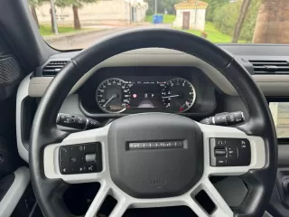 LAND-ROVER Defender 3.0 D200 SE 110 Auto 4WD MHEV