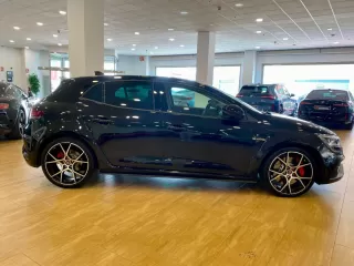 RENAULT Mégane R.S. Trophy TCe 221 kW 300CV EDC GPF