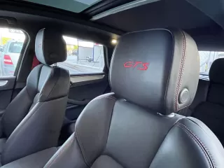 PORSCHE Macan GTS