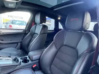 PORSCHE Macan GTS