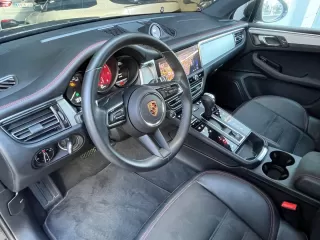 PORSCHE Macan GTS