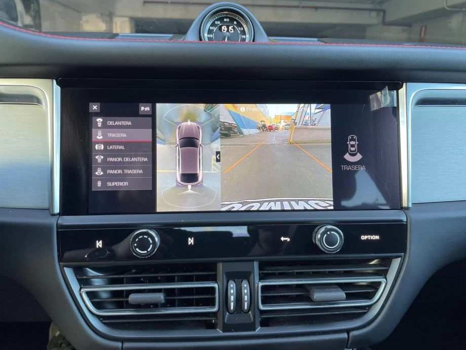PORSCHE Macan GTS