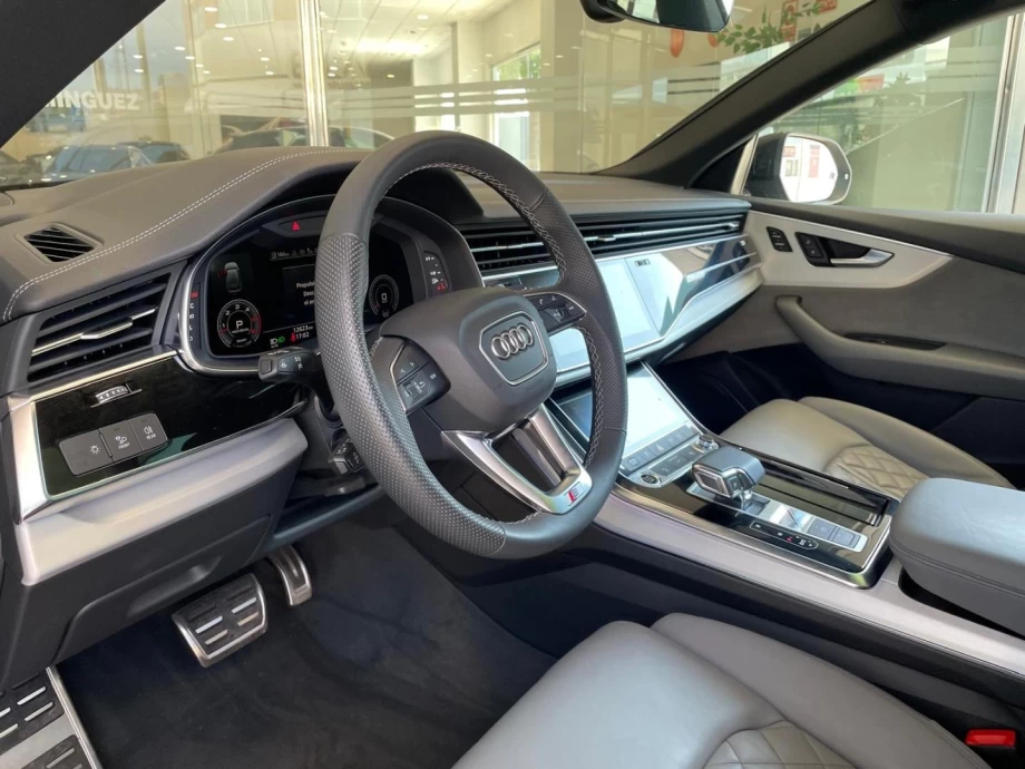 AUDI Q8 50 TDI 210kW S Line quattro tiptronic