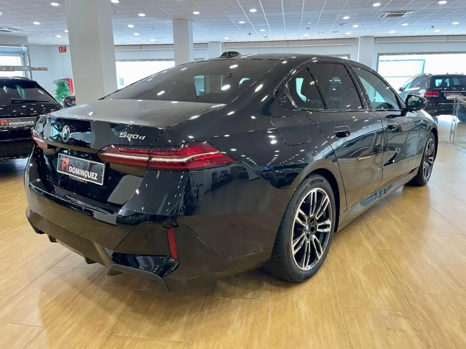 BMW Serie 5 520D PACK M