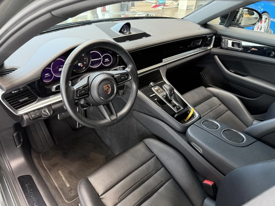 PORSCHE Panamera 4 EHybrid Platinum Edition