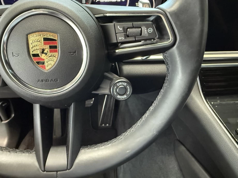 PORSCHE Panamera 4 EHybrid Platinum Edition