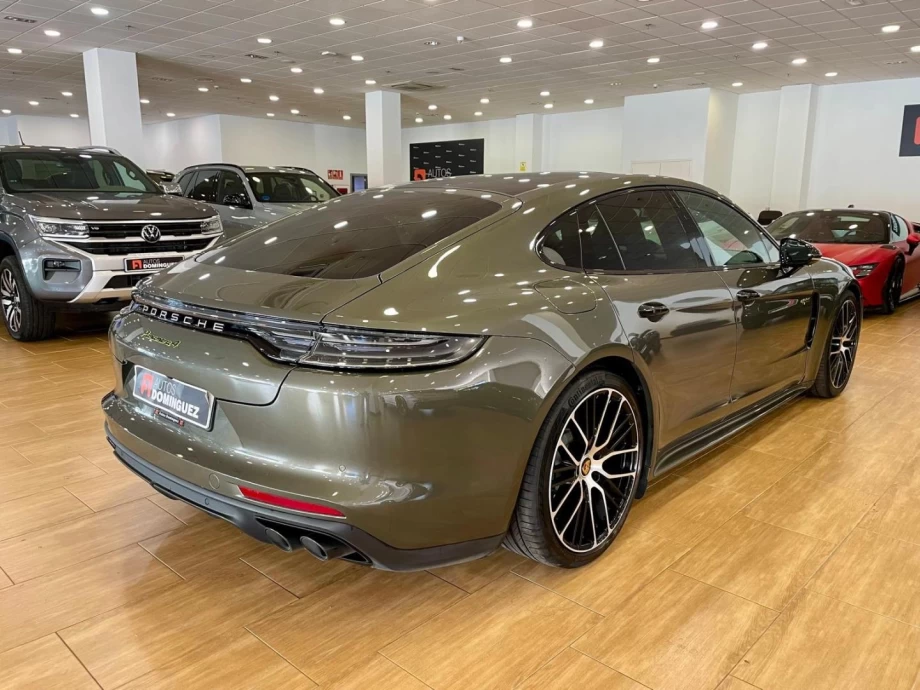 PORSCHE Panamera 4 EHybrid Platinum Edition