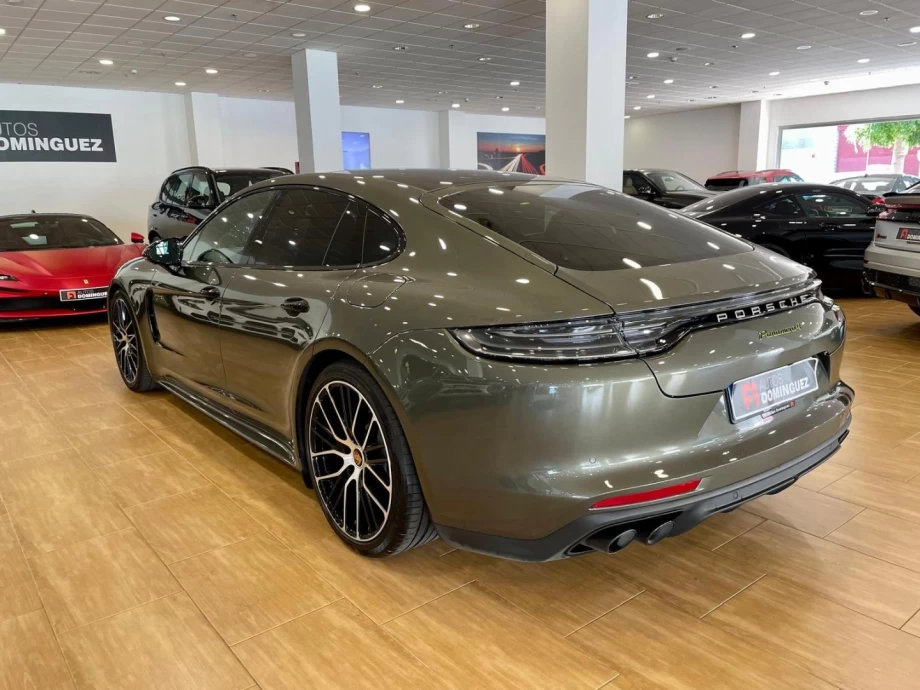 PORSCHE Panamera 4 EHybrid Platinum Edition