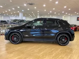 MERCEDES-BENZ GLA MercedesAMG GLA 45 S 4MATIC