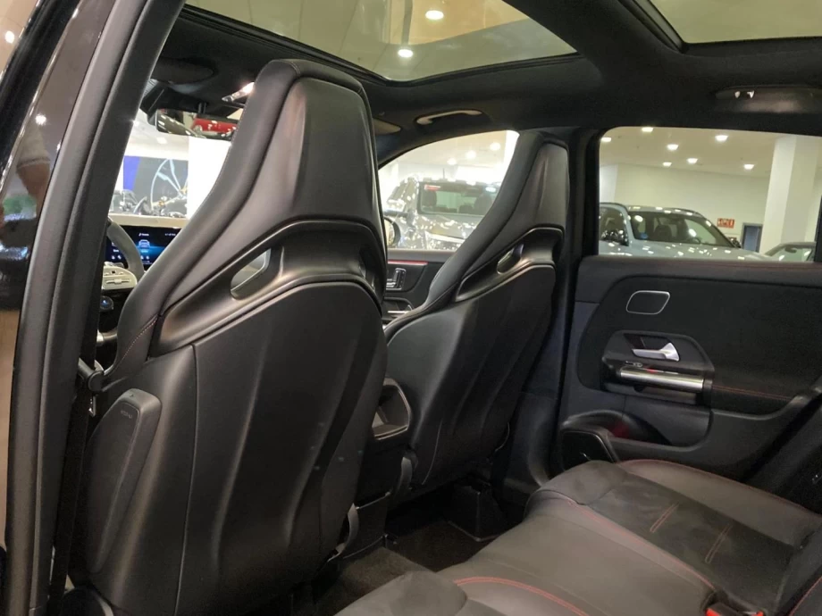 MERCEDES-BENZ GLA MercedesAMG GLA 45 S 4MATIC