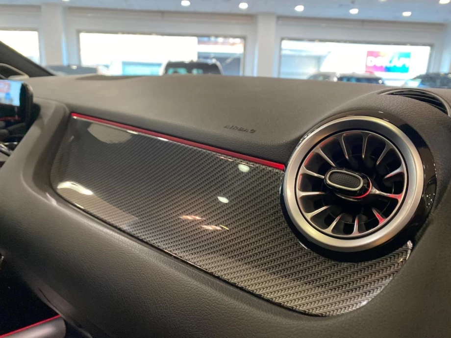 MERCEDES-BENZ GLA MercedesAMG GLA 45 S 4MATIC