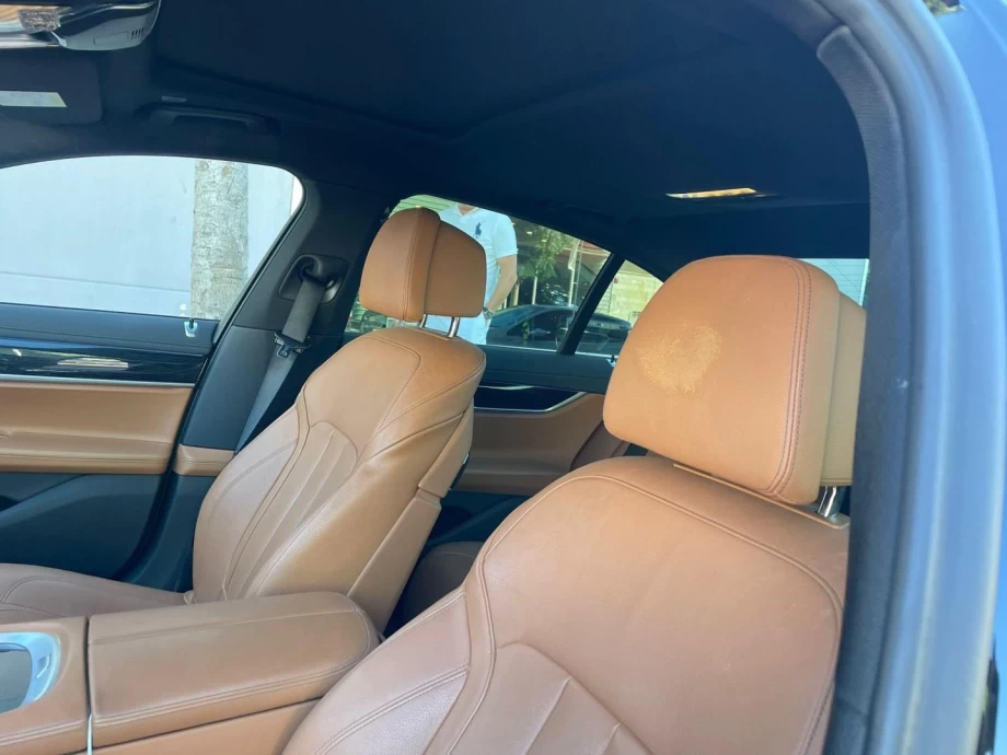 BMW Serie 7 745e PACK M