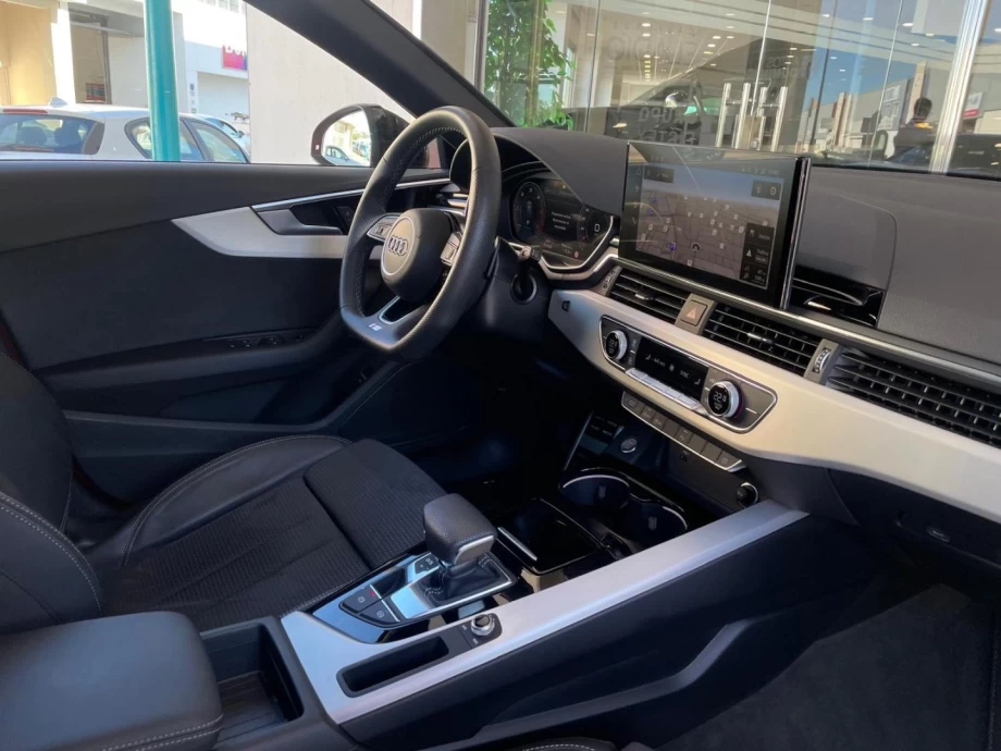 AUDI A4 Avant S line 35 TDI 120kW S tronic