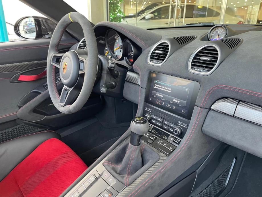 PORSHCE 718 BOXSTER SPYDER RS