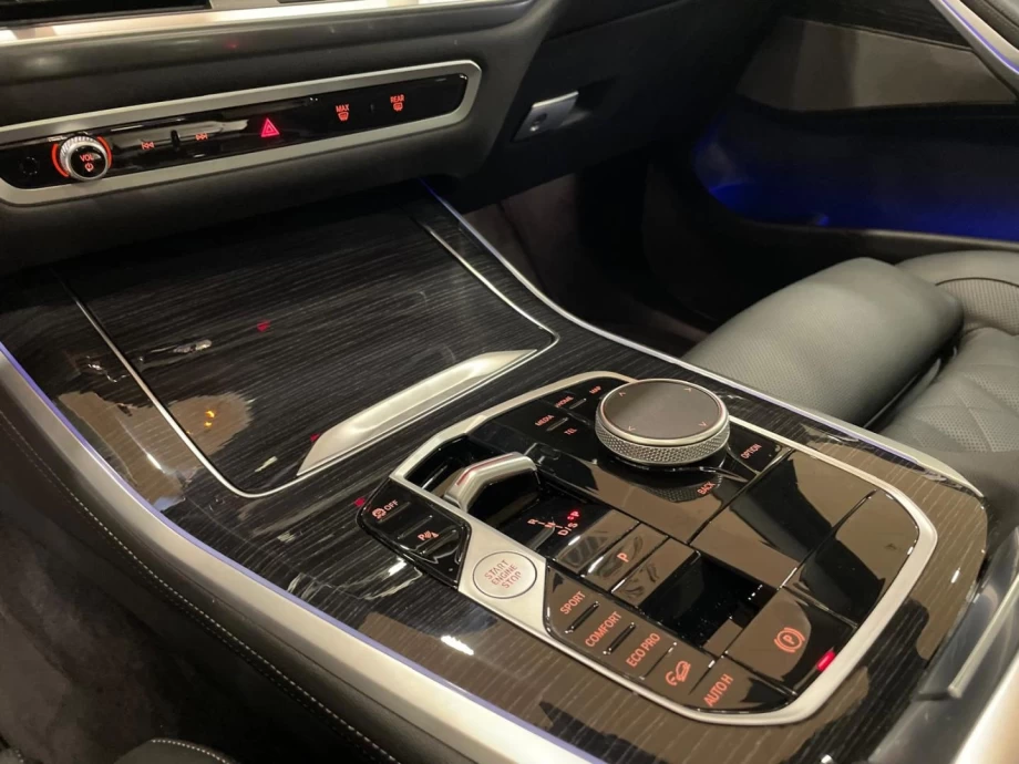 BMW X5 xDRIVE30d PACK M