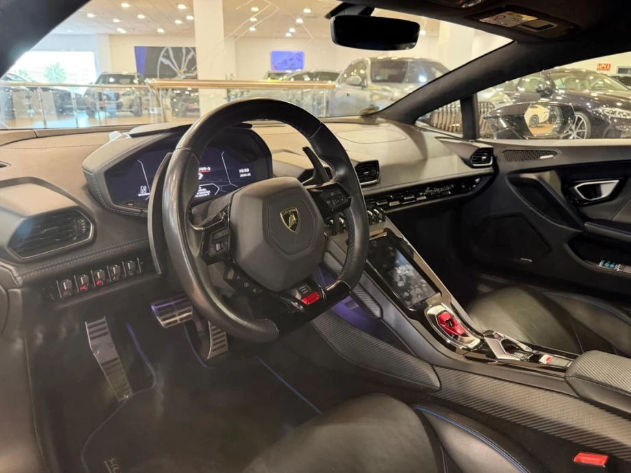 LAMBORGHINI HURACAN EVO