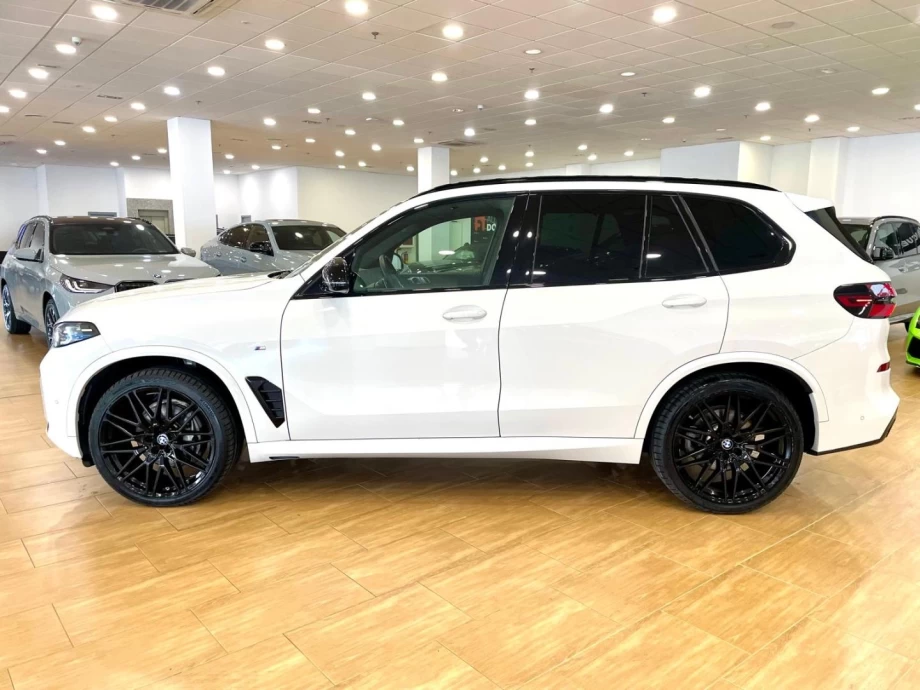 BMW X5 xDRIVE30d PACK M
