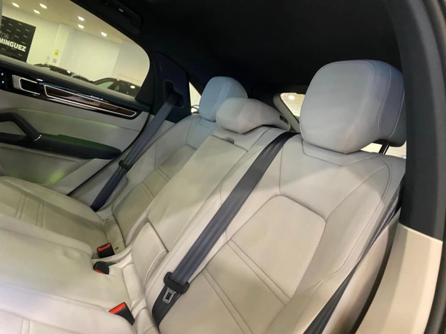 PORSCHE Cayenne Coupé