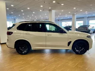 BMW X5 xDRIVE30d PACK M