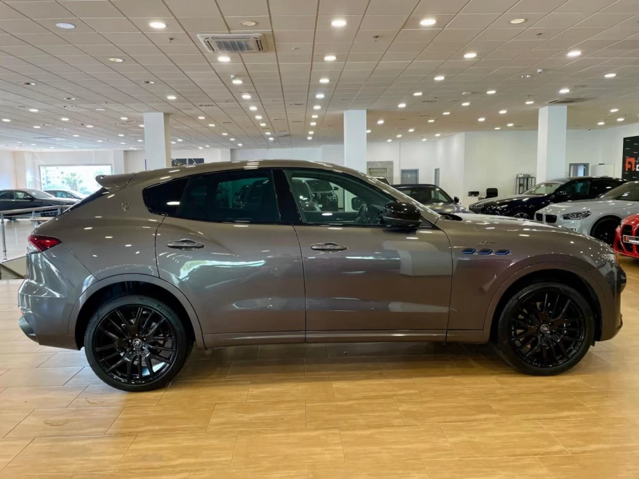 MASERATI Levante GT L4 330CV HybridGasolina AWD