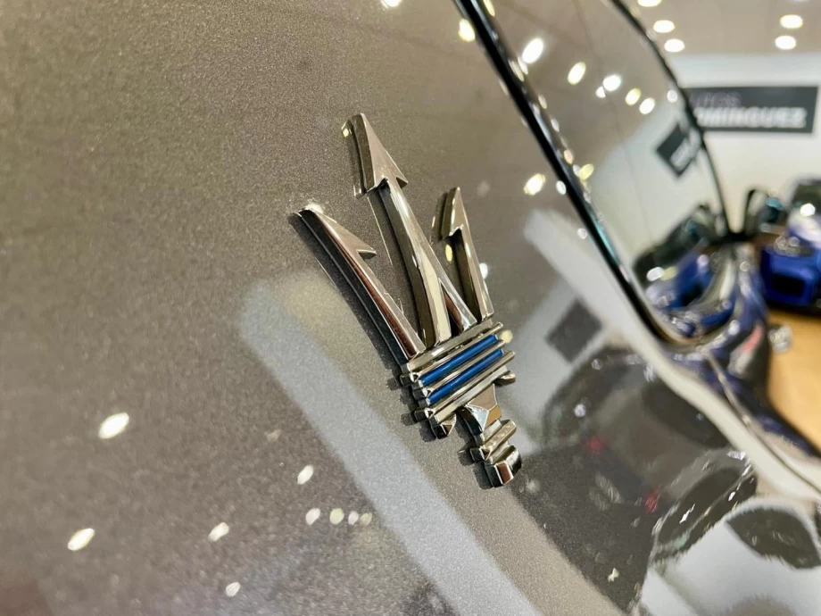 MASERATI Levante GT L4 330CV HybridGasolina AWD