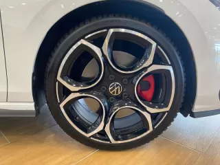 VOLKSWAGEN Golf GTI 2.0 TSI 195kW 265CV DSG