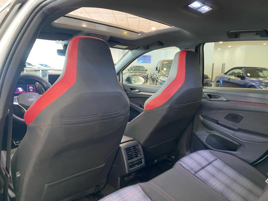 VOLKSWAGEN Golf GTI 2.0 TSI 195kW 265CV DSG