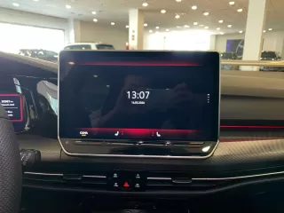 VOLKSWAGEN Golf GTI 2.0 TSI 195kW 265CV DSG