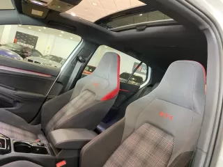 VOLKSWAGEN Golf GTI 2.0 TSI 195kW 265CV DSG