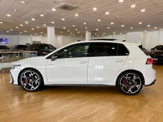 VOLKSWAGEN Golf GTI 2.0 TSI 195kW 265CV DSG