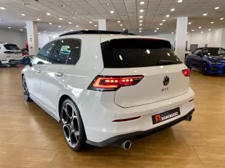VOLKSWAGEN Golf GTI 2.0 TSI 195kW 265CV DSG