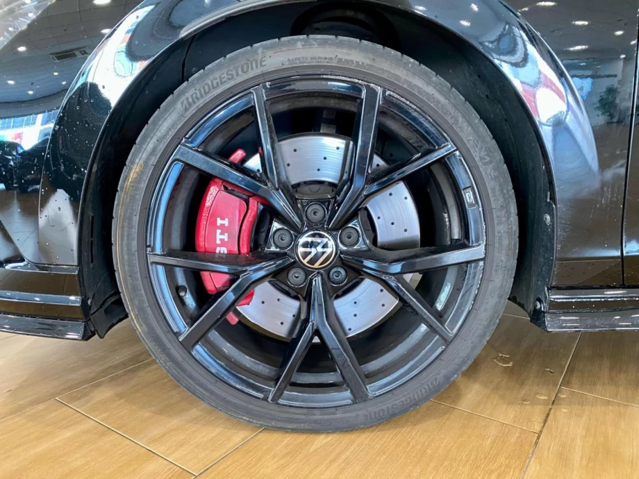 *VOLKSWAGEN Golf GTI Clubsport 2.0 TSI 221kW 300CV DSG