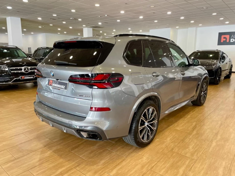 BMW X5 xDRIVE30d PACK M