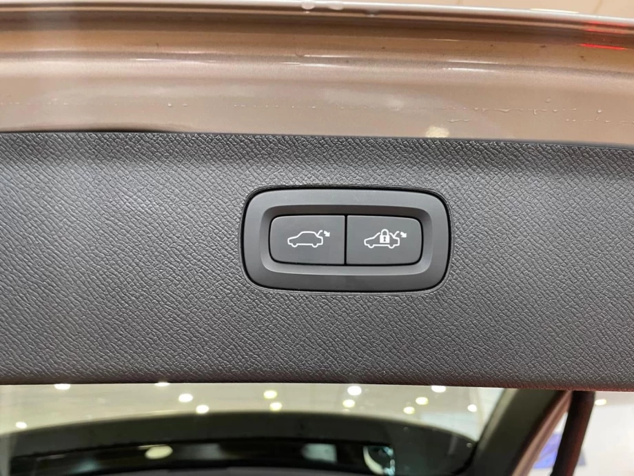 VOLVO XC90 2.0 B5 D AWD Plus Bright Auto