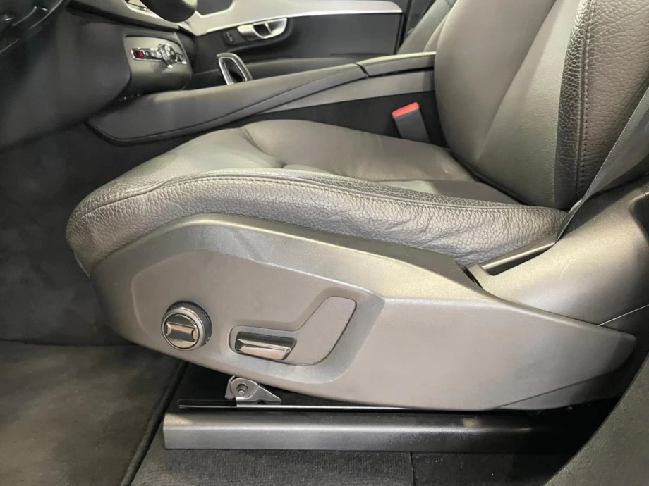 VOLVO XC90 2.0 B5 D AWD Plus Bright Auto