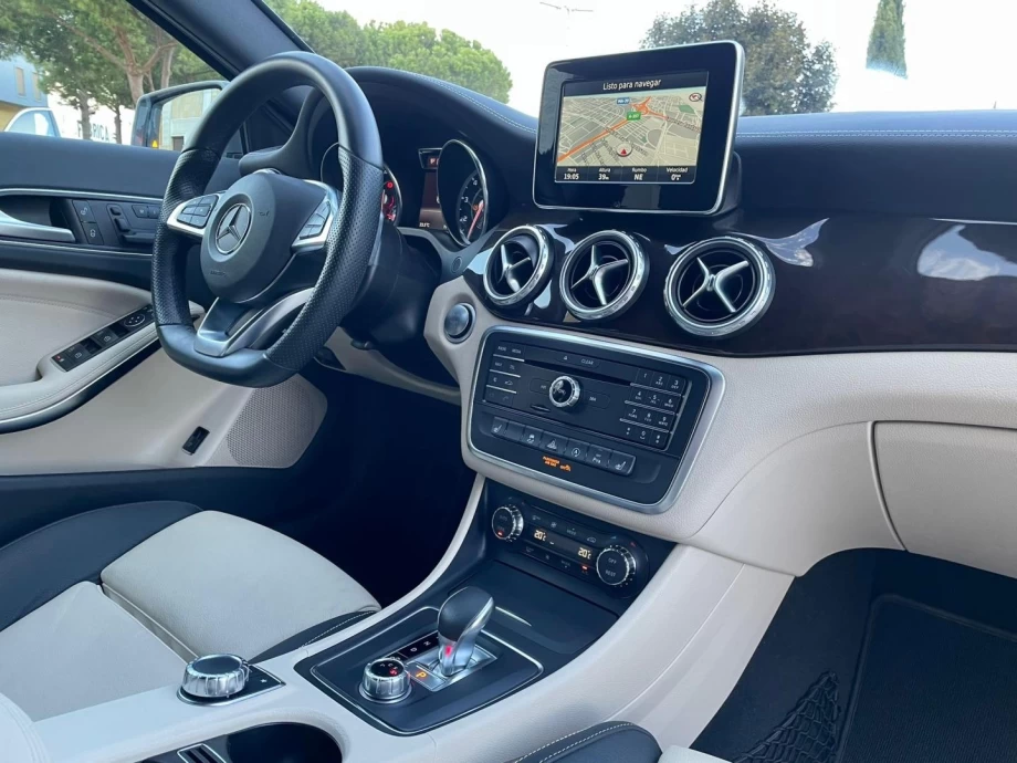 MERCEDES-BENZ Clase GLA MercedesAMG GLA 45 4MATIC