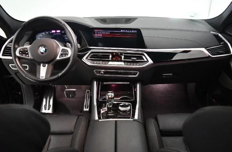 BMW X6 M50i
