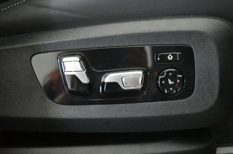 BMW X6 M50i