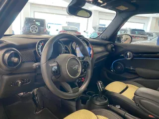 MINI Cooper S RESOLUTE