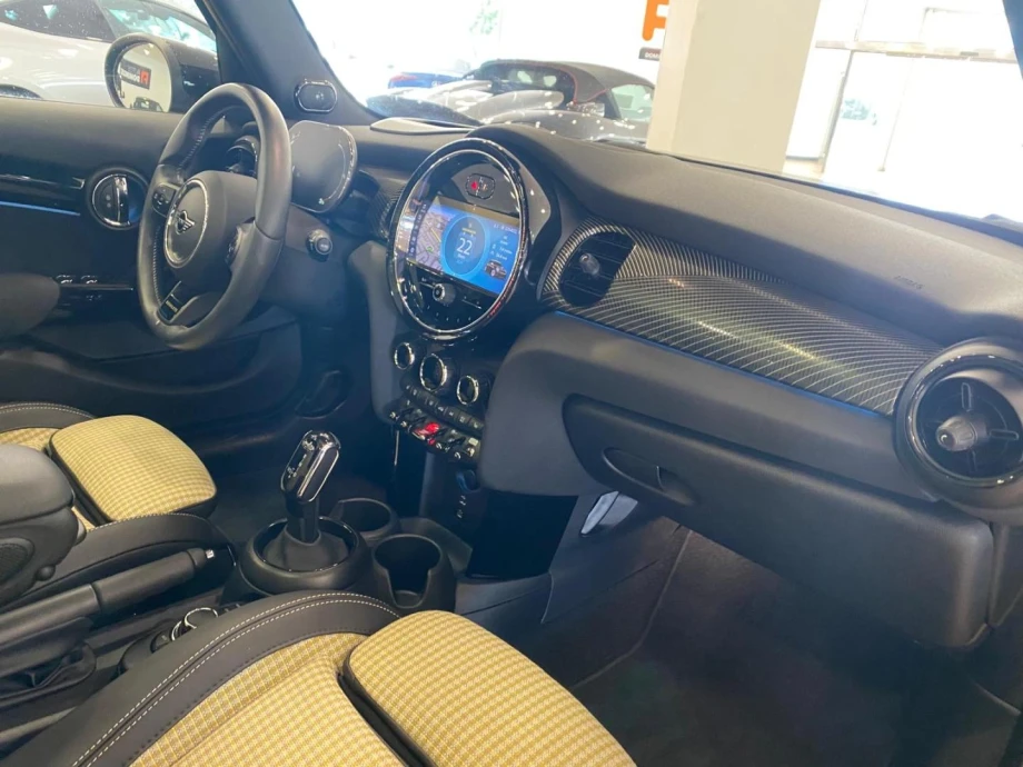 MINI Cooper S RESOLUTE