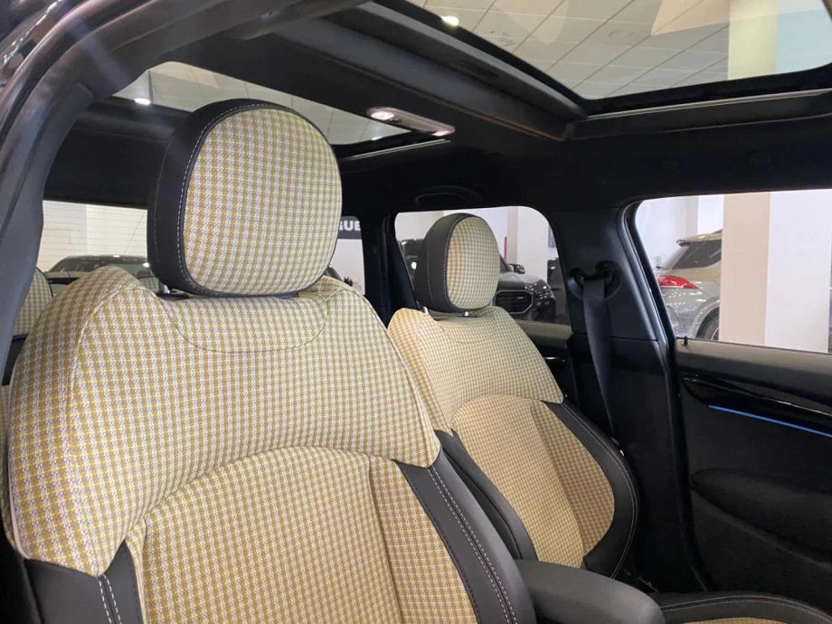 MINI Cooper S RESOLUTE