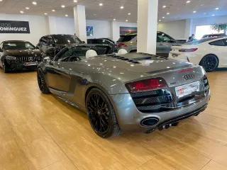 AUDI R8 Spyder 5.2 FSI V10 quattro