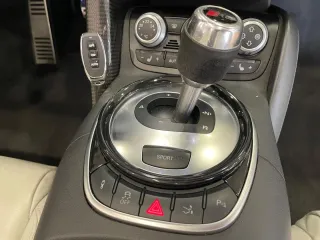 AUDI R8 Spyder 5.2 FSI V10 quattro