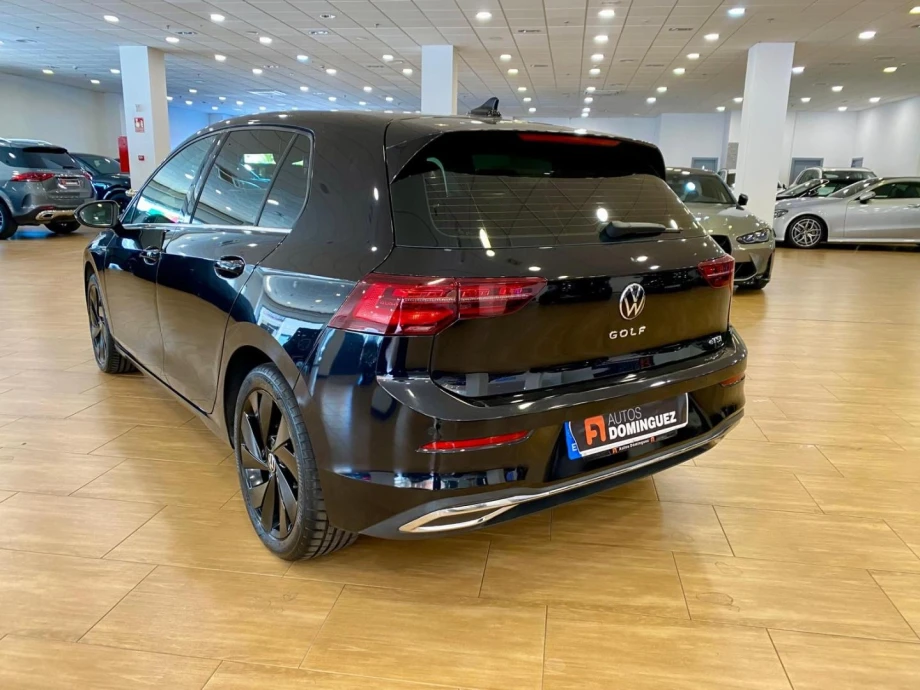 VOLKSWAGEN Golf Style 1.5 eTSI 110kW 150CV DSG