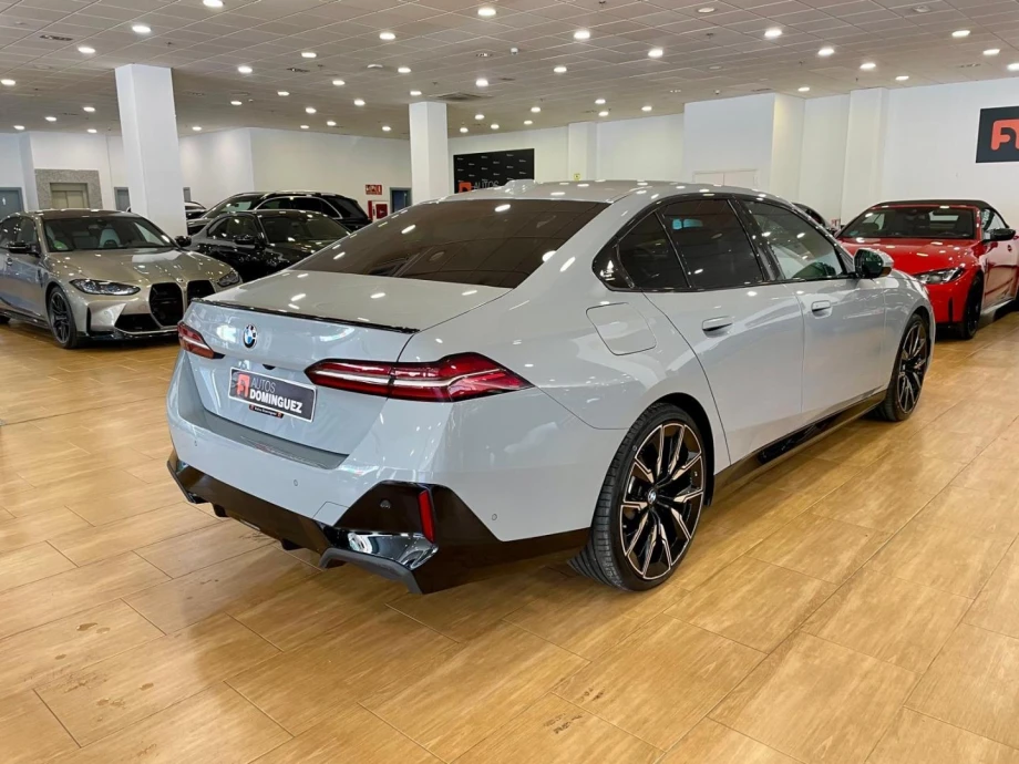 BMW Serie 5 520D PACK M
